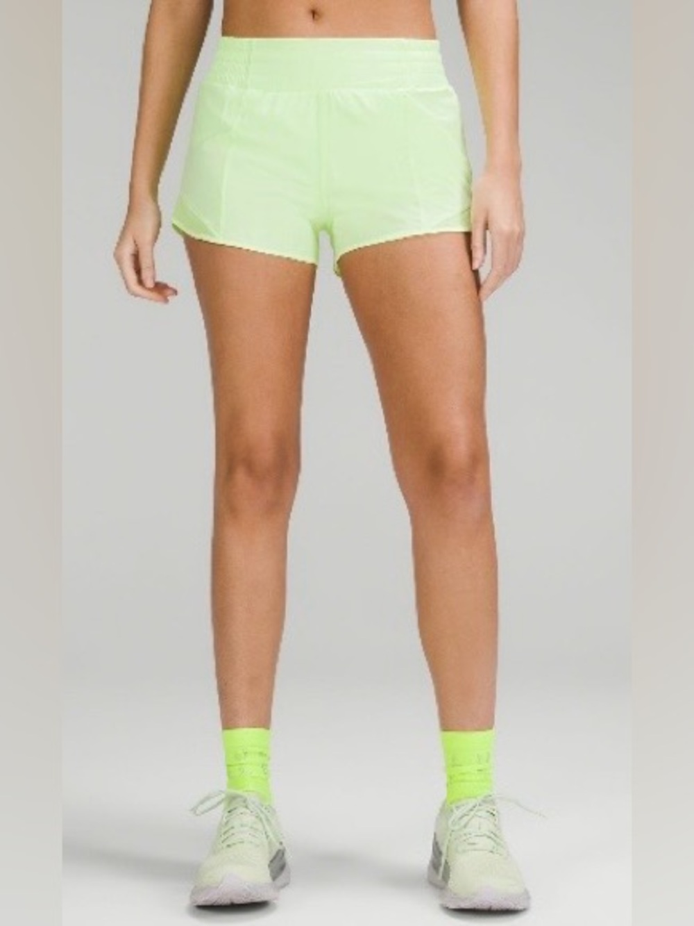 Lululemon Faded Zap Hotty Hot High Rise Shorts  2.5" inseam Size 4